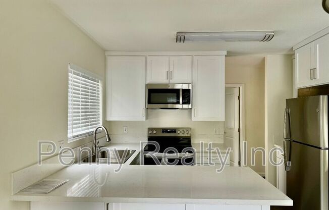 5543 Adobe Falls Rd Unit 9