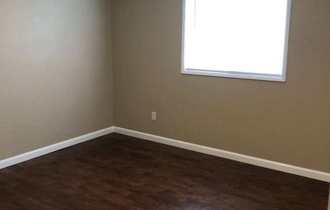 2 beds, 1 bath, 800 sqft, $1,400, Unit Mar1964