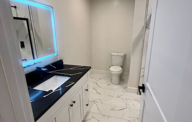 3 beds, 2 baths, 1,200 sqft, $2,599, Unit 1517-01