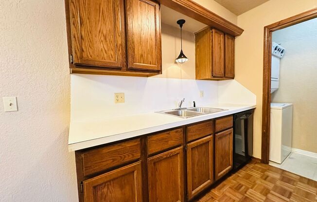 2 beds, 2 baths, $1,245, Unit # 19