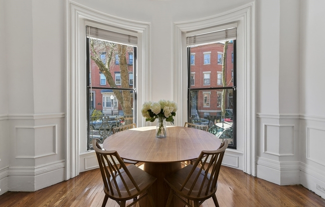 79 WALTHAM ST