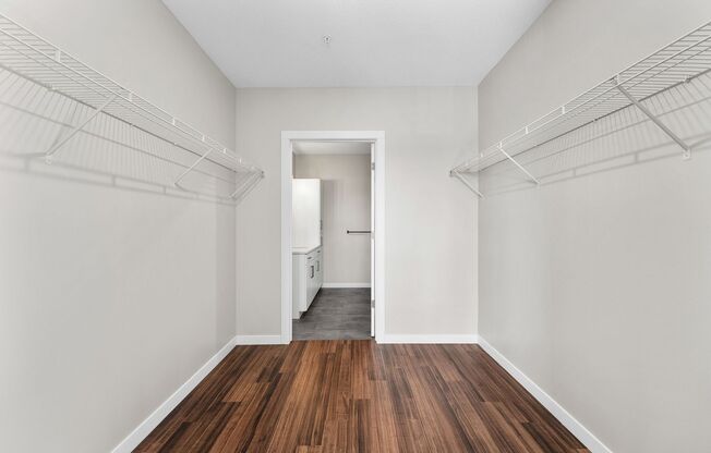 2 beds, 2 baths, 1,210 sqft, $1,950, Unit 520