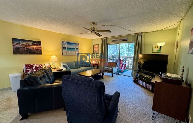 3164 S WHEELING WAY