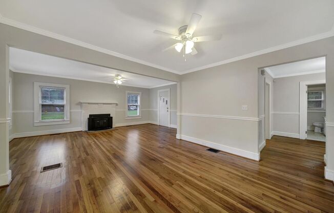 Lovely Brick Ranch Home Close to Uptown Charlotte!