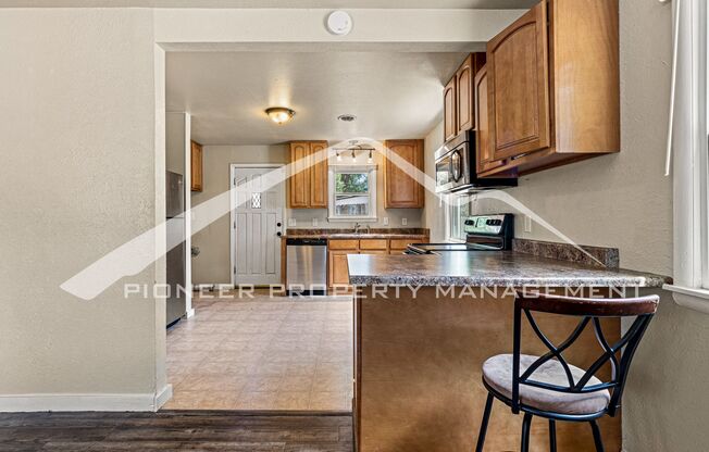 3 beds, 1 bath, $1,800