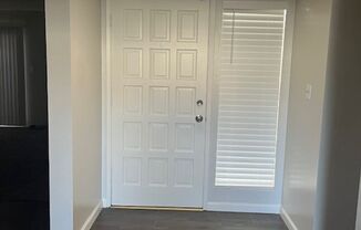 2 beds, 2 baths, $1,750, Unit 817-36