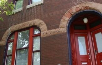 4188LC Manchester Ave