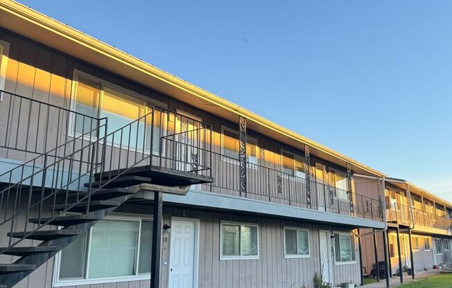 1 bed, 1 bath, 550 sqft, $1,195, Unit 523-01-26