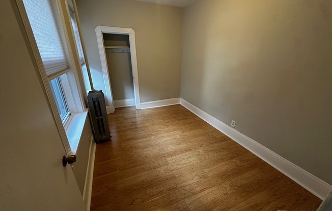 2 beds, 1 bath, $3,320, Unit 15