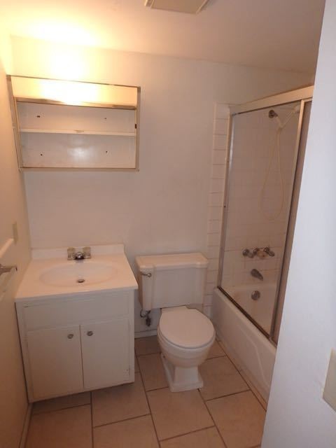 2 beds, 1.5 baths, $995, Unit 5