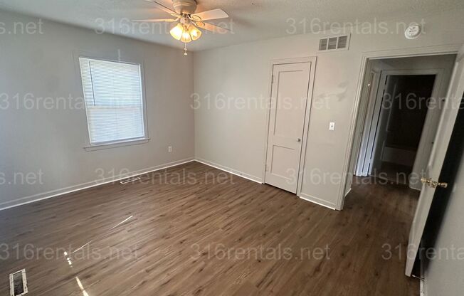 $1195 - 3 bed 1.5 bath - Single Family Home located in the McCormick Neighborhood