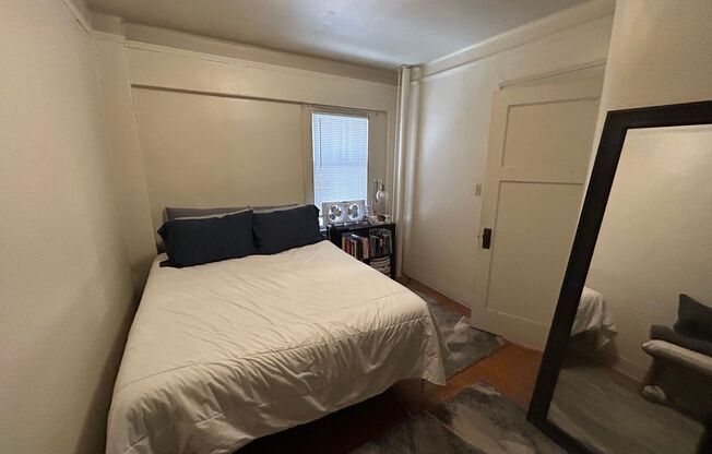 1 bed, 1 bath, $925, Unit 25