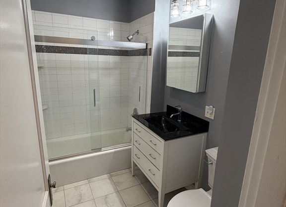 2 beds, 1 bath, 1,050 sqft, $2,900, Unit 1