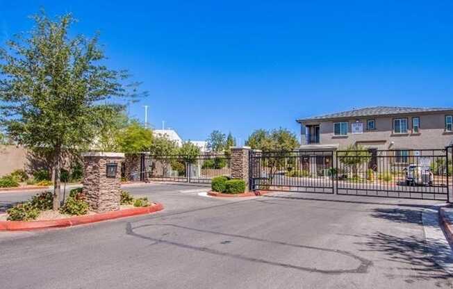 7004 ROTUNDA CT