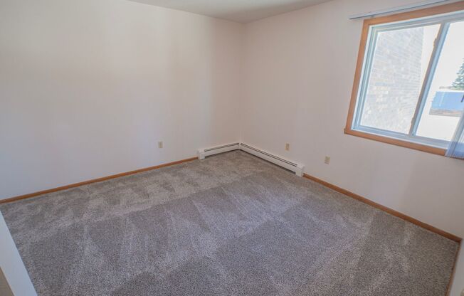 2 beds, 1 bath, 820 sqft, $795, Unit 320