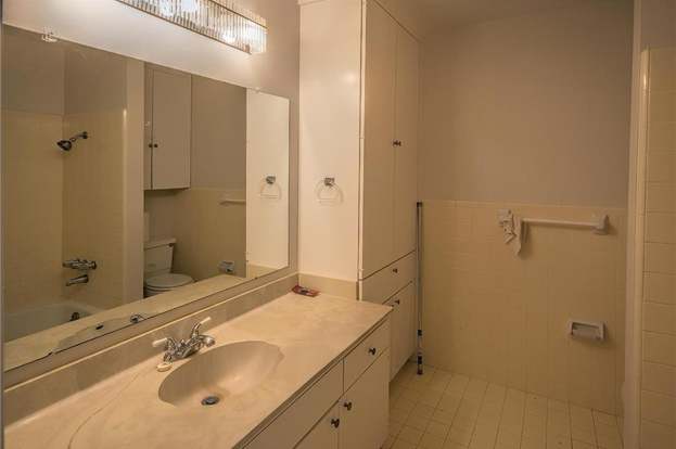 6310 CHEVY CHASE DR