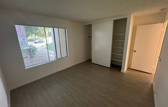 2 beds, 1 bath, $2,095