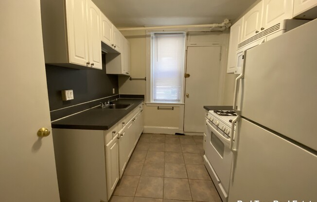 9 BARROWS ST