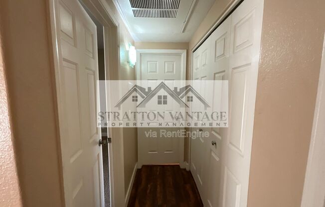 2 beds, 2 baths, 860 sqft, $1,500, Unit 2057