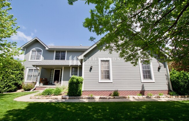 4 Bedroom Papillion Home!