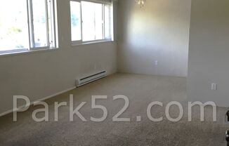 2 beds, 1 bath, $1,295, Unit 3602-01