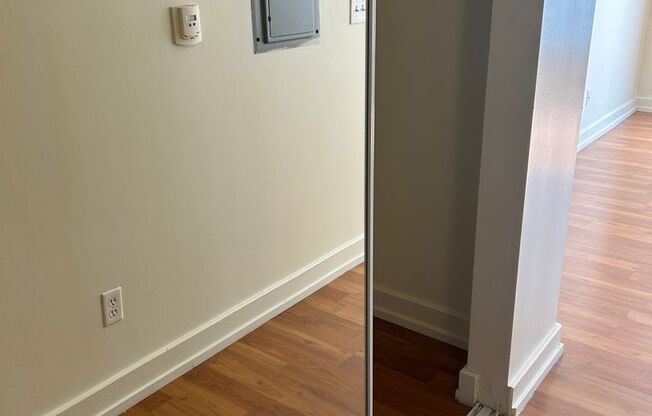 1 bed, 1 bath, 631 sqft, $1,995, Unit 1023-301