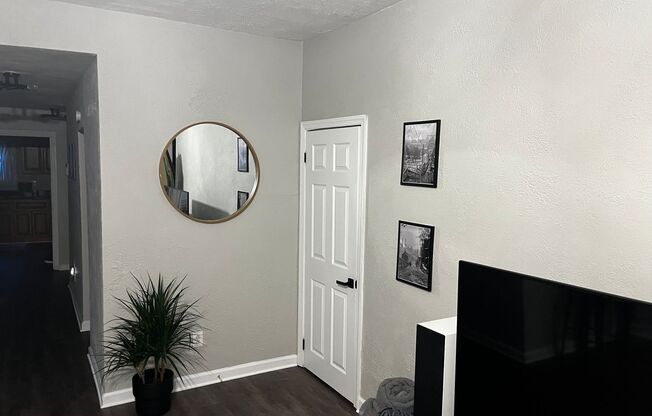 North Shore - 4 BR, 2 Bath with High-End Kitchen