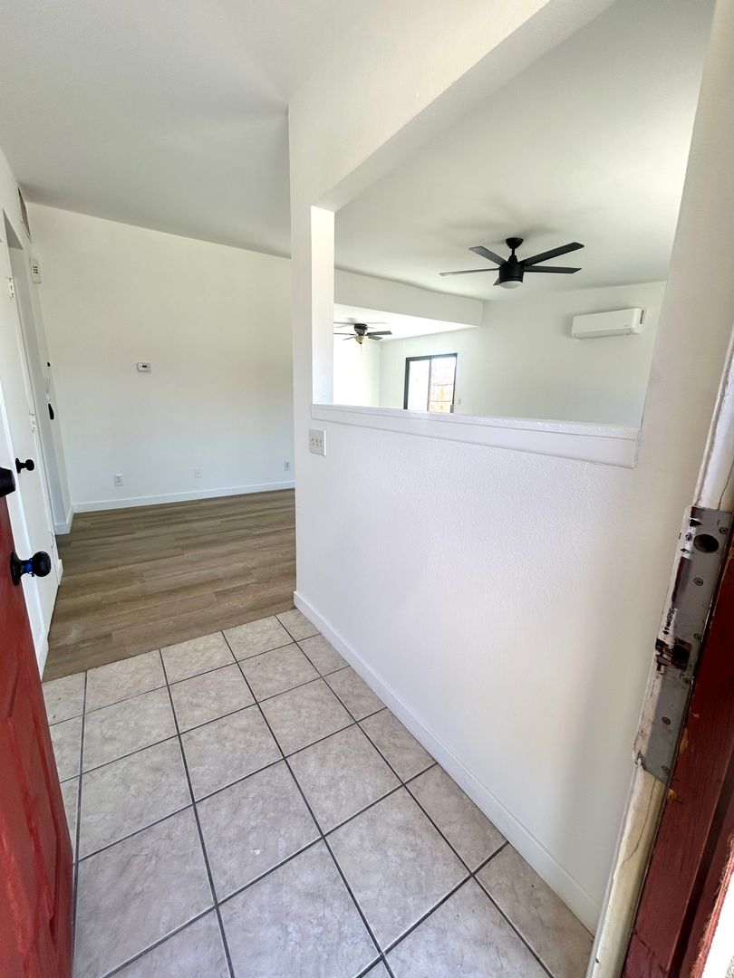 6672 Mesquite Ave.