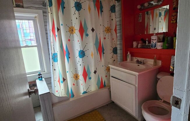 4 Bedroom 1.5 Bath Single Family Home for Rent