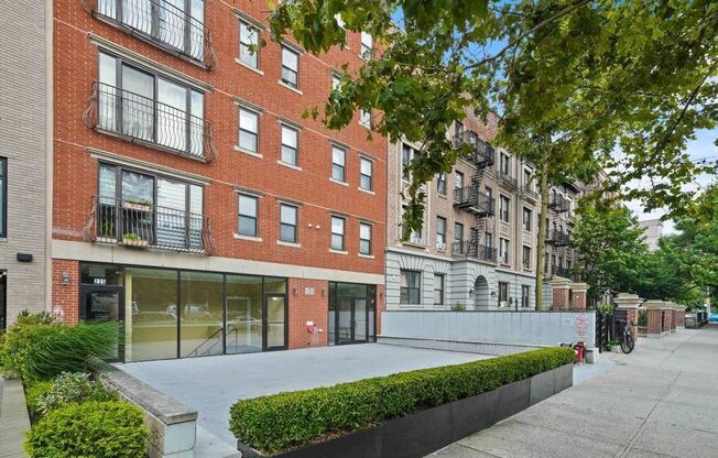235 OCEAN PKWY