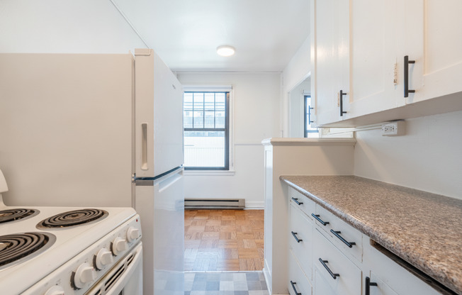 1 bed, 1 bath, 760 sqft, $2,200, Unit 501
