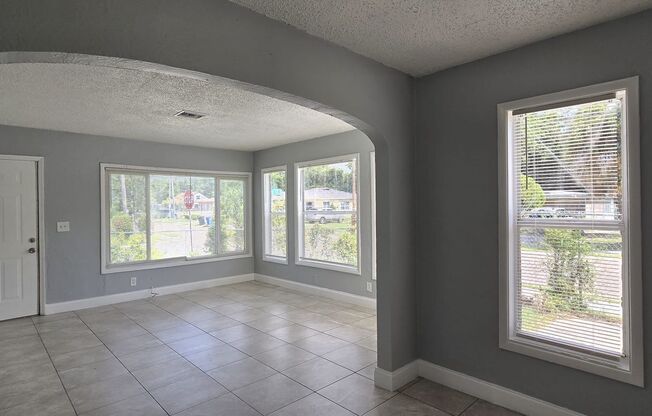 Extra Large 2 Bedroom