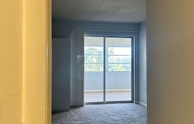 1 bed, 1 bath, 952 sqft, $1,500, Unit 4600 MARINE PARKWAY #206