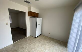 2 beds, 1 bath, $1,250, Unit 518 E. Elm