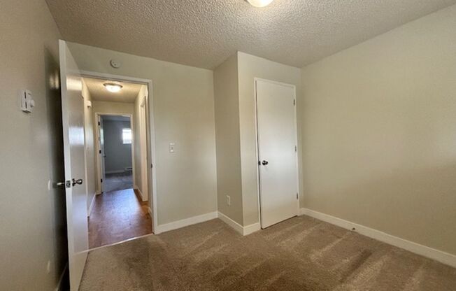 2 beds, 1 bath, $1,650, Unit 64