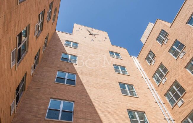 2 beds, 1 bath, $4,300, Unit 5B
