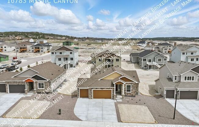 16783 MYSTIC CYN