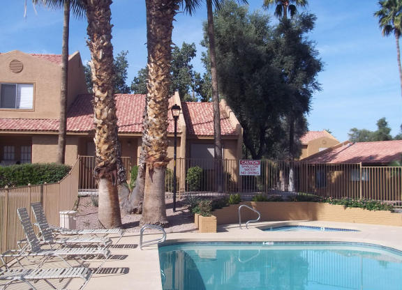 2 beds, 1.5 baths, $1,250, Unit # 1041