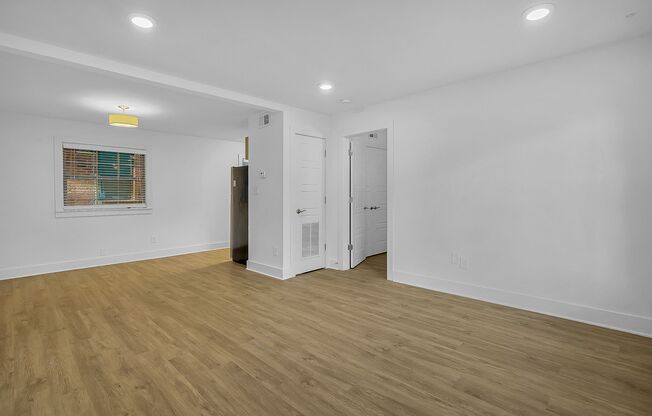 Greenview Apartments - Forest Park