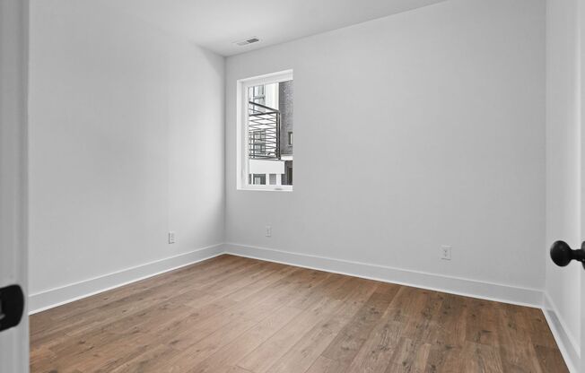 3 beds, 3.5 baths, $3,000, Unit Unit 12