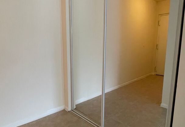 2 beds, 2 baths, 1,000 sqft, $1,950, Unit 14210 #102