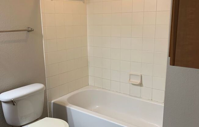 1 bed, 1 bath, 703 sqft, $850, Unit 1704