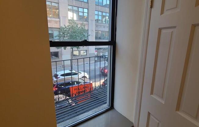 110 6 AVE