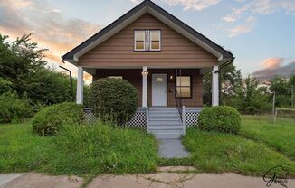 SEC 8 ONLY! $1,300/month - 3 Bed 1 Bath Single Family Home in Detroit