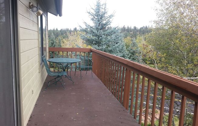 Available Now: 2 Bed - 2 Bath Townhouse, Continental area - $1,975
