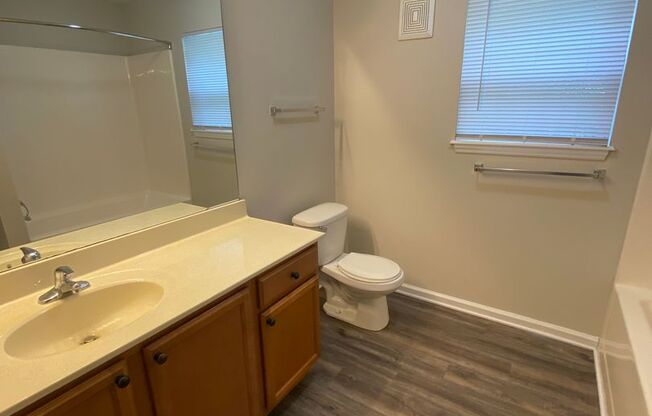 2 beds, 2 baths, 1,131 sqft, $1,425, Unit 2780-1