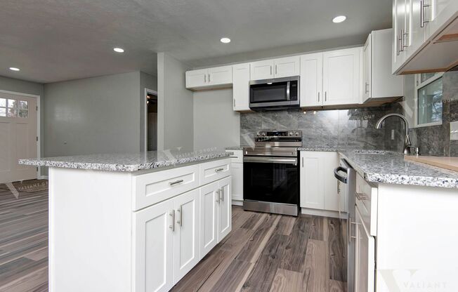 Spacious 4-Bedroom, 3-Bath Home for Rent in the Heart of Nixa!