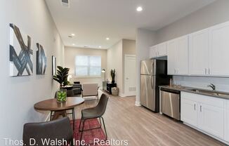 1715 Hamlin St. NE