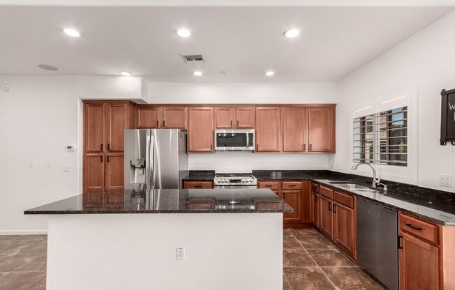 2 beds, 2 baths, $2,900, Unit # 1076