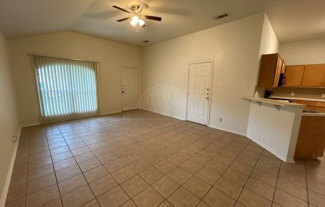 3 beds, 2 baths, $1,225